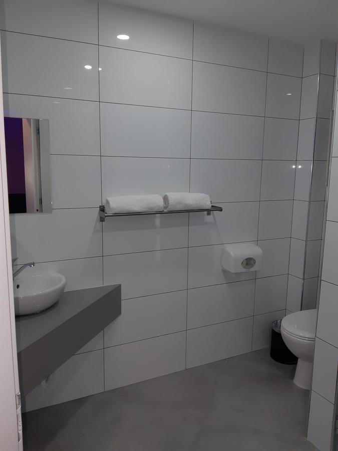 Spat Business Holon Kültér fotó